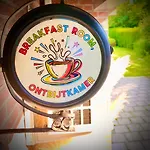 Bed & Breakfast Rooi Bij De Knoptoren 3*