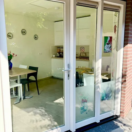Bed & Breakfast Rooi Bij De Knoptoren Sint-Oedenrode